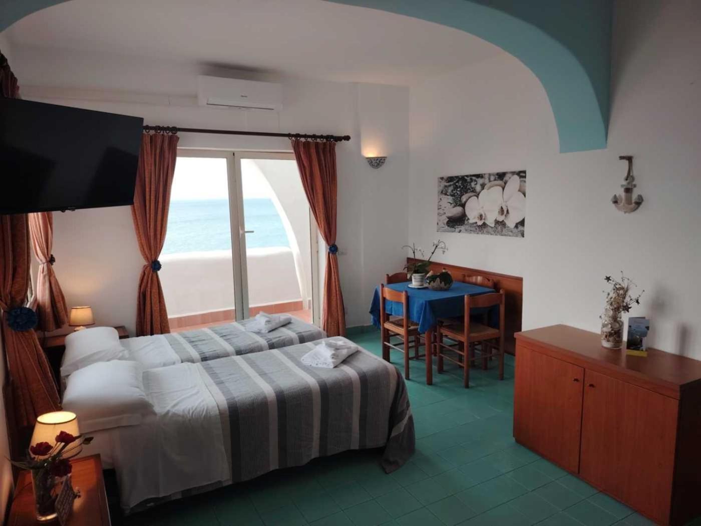 Elianto Apartahotel 2*
